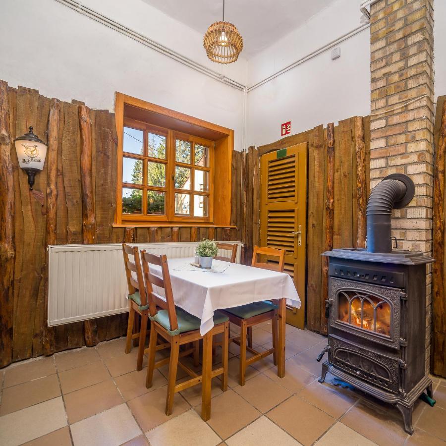 Lipicai Ifjusagi Szallo Szilvásvárad Extérieur photo