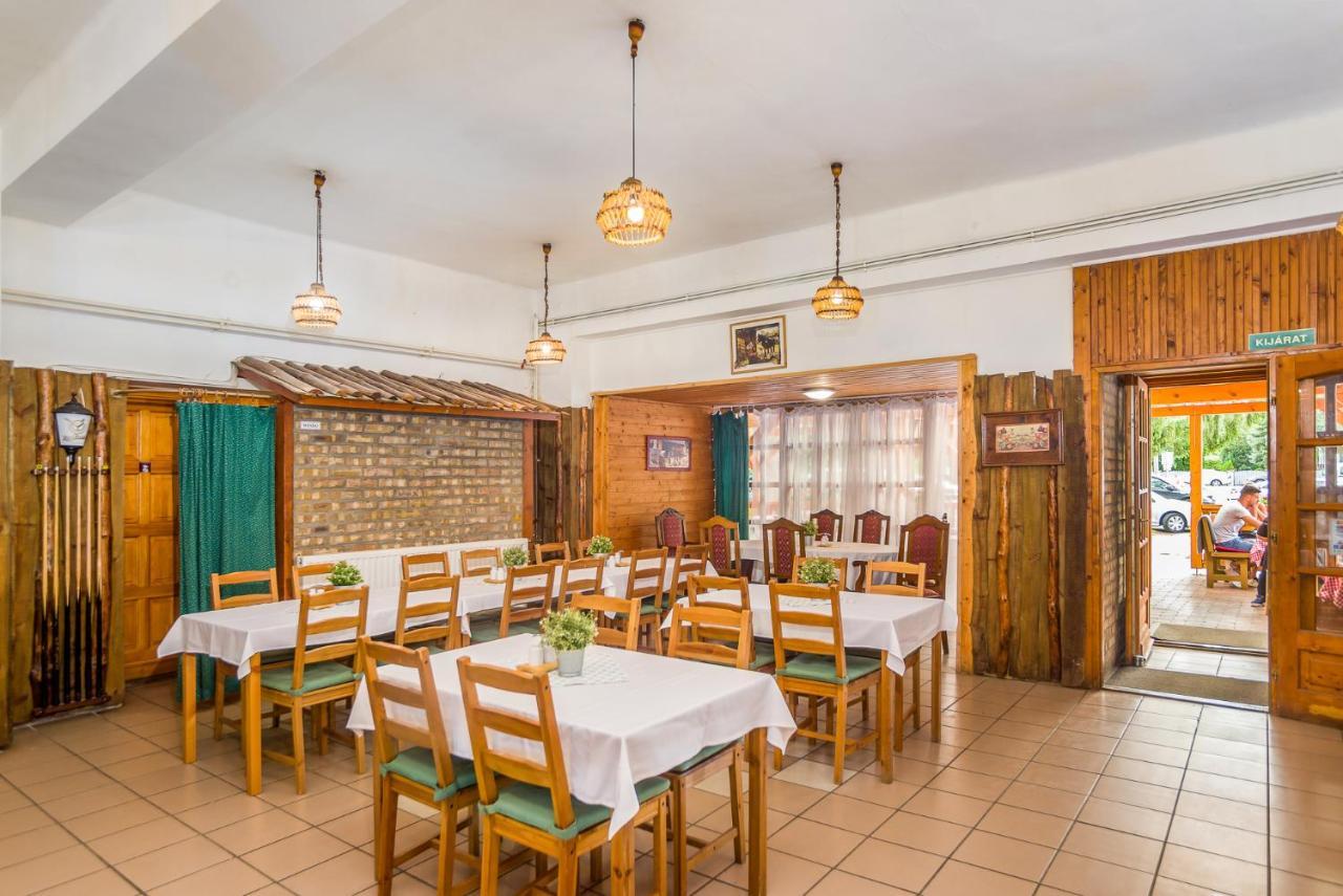 Lipicai Ifjusagi Szallo Szilvásvárad Extérieur photo