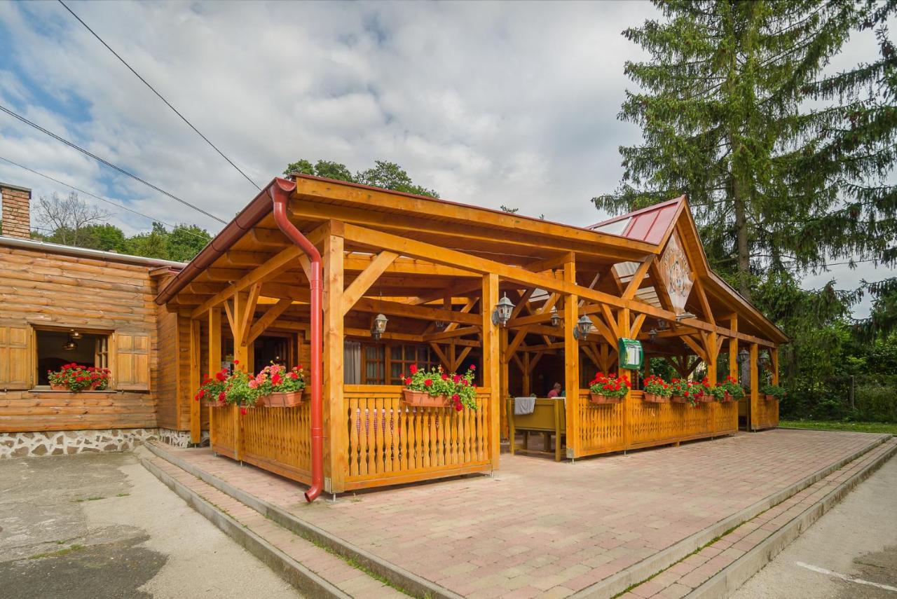 Lipicai Ifjusagi Szallo Szilvásvárad Extérieur photo